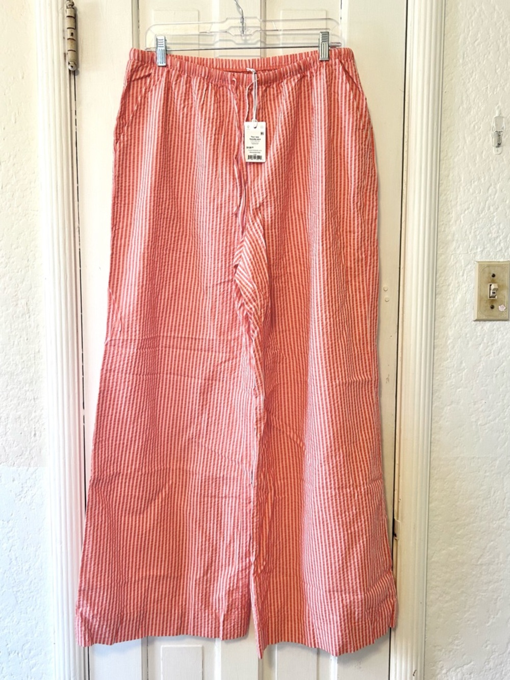 NWT Marine Layer Seersucker Wide Leg Pants in Hibiscus/Sand Strip size Large - Picture 2 of 11